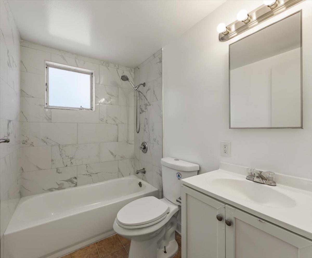 Detail Gallery Image 20 of 23 For 711 Lotuslake Ct, Sunnyvale,  CA 94089 - 3 Beds | 2 Baths