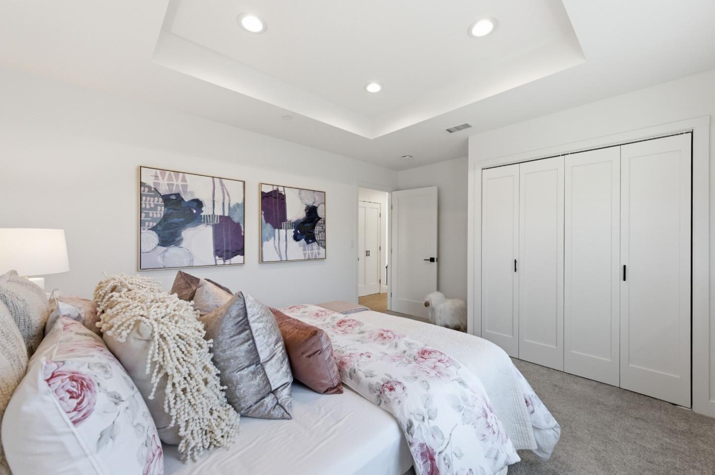 Detail Gallery Image 20 of 45 For 330 Grand St, Redwood City,  CA 94062 - 5 Beds | 3/1 Baths