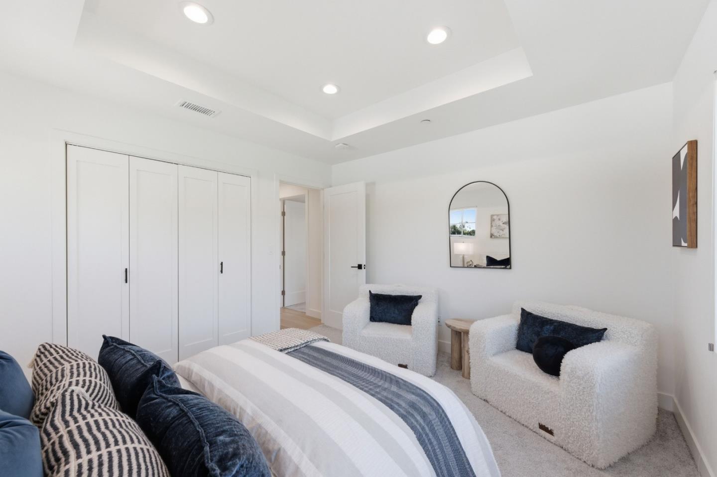 Detail Gallery Image 22 of 45 For 330 Grand St, Redwood City,  CA 94062 - 5 Beds | 3/1 Baths