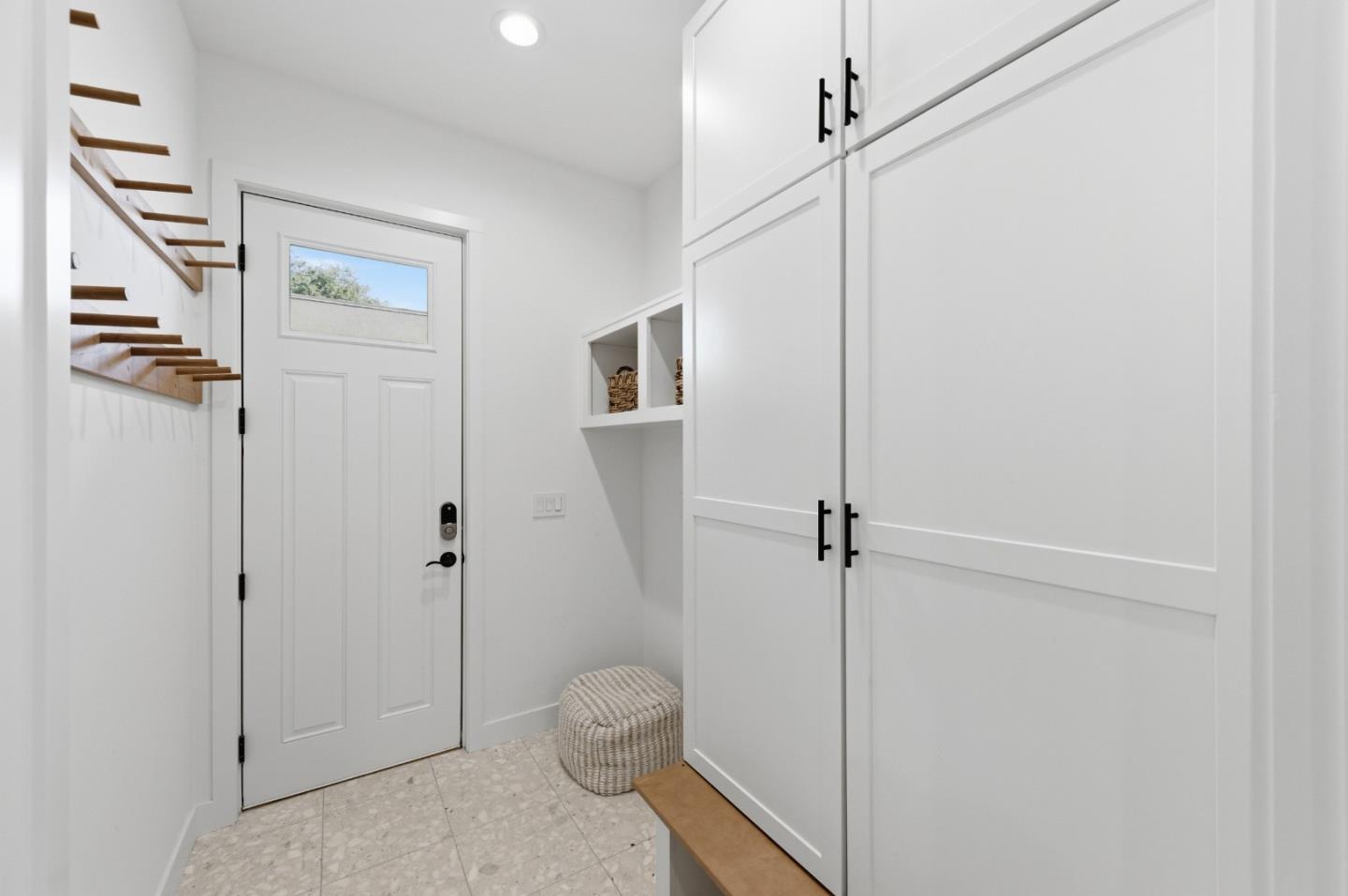 Detail Gallery Image 26 of 45 For 330 Grand St, Redwood City,  CA 94062 - 5 Beds | 3/1 Baths