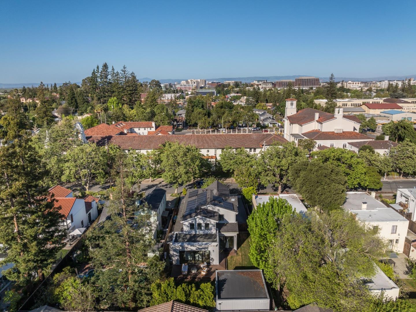 Detail Gallery Image 45 of 45 For 330 Grand St, Redwood City,  CA 94062 - 5 Beds | 3/1 Baths