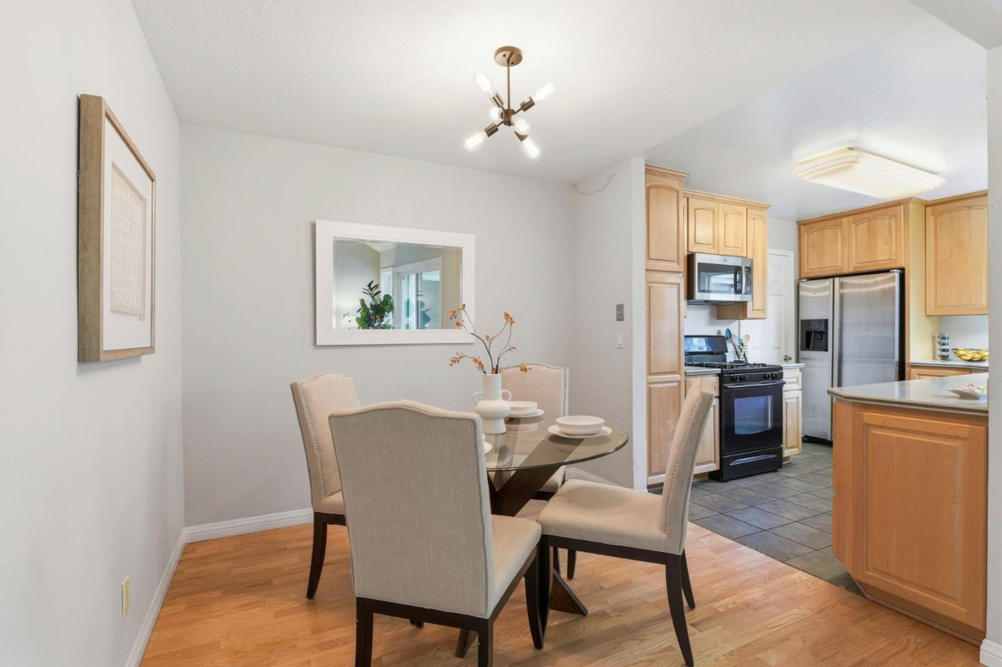 Detail Gallery Image 10 of 44 For 5655 Sunflower Ln, San Jose,  CA 95118 - 3 Beds | 2 Baths