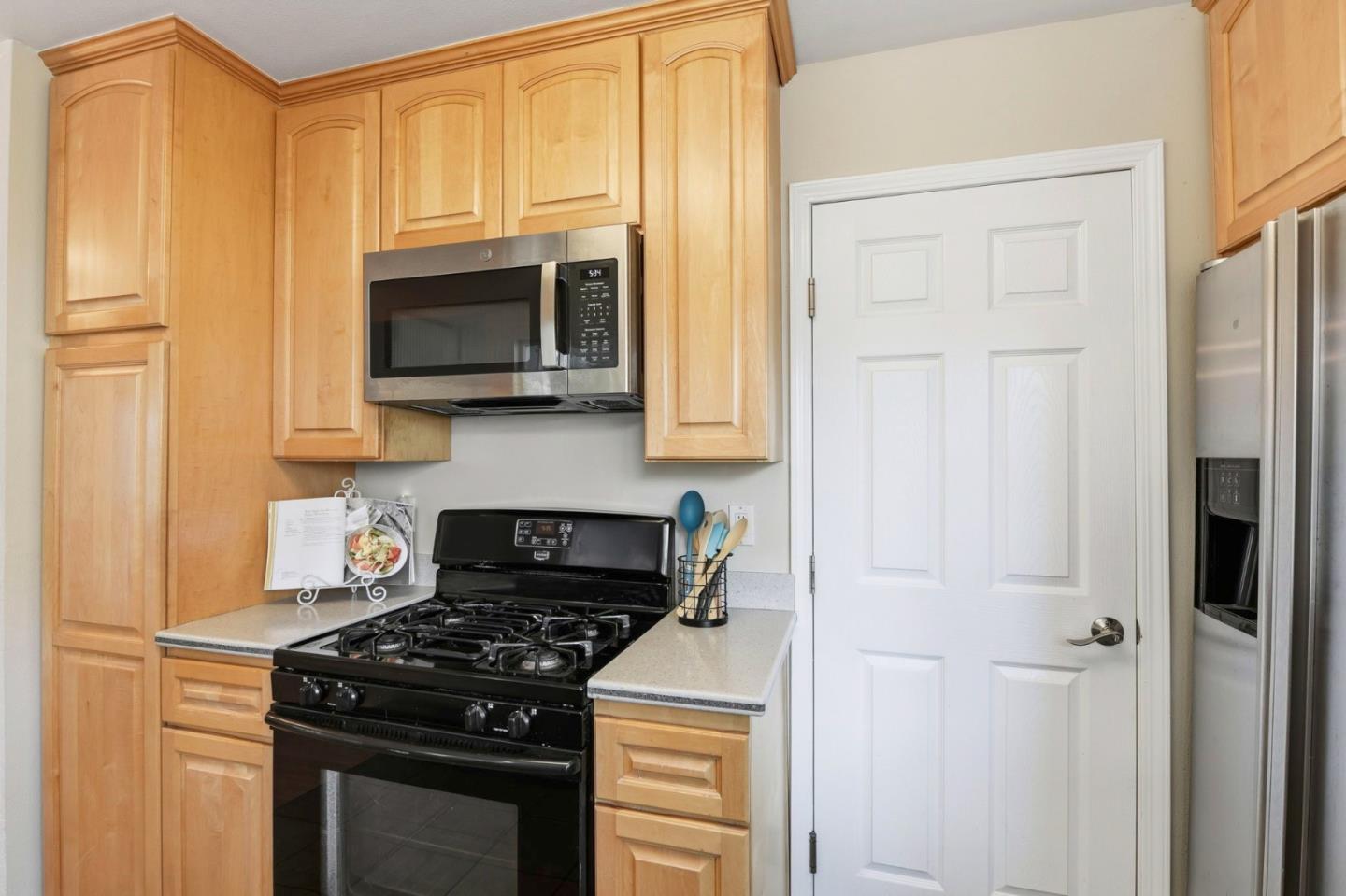 Detail Gallery Image 14 of 44 For 5655 Sunflower Ln, San Jose,  CA 95118 - 3 Beds | 2 Baths