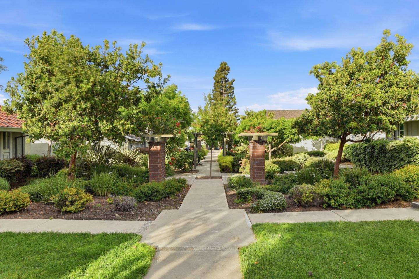 Detail Gallery Image 32 of 44 For 5655 Sunflower Ln, San Jose,  CA 95118 - 3 Beds | 2 Baths