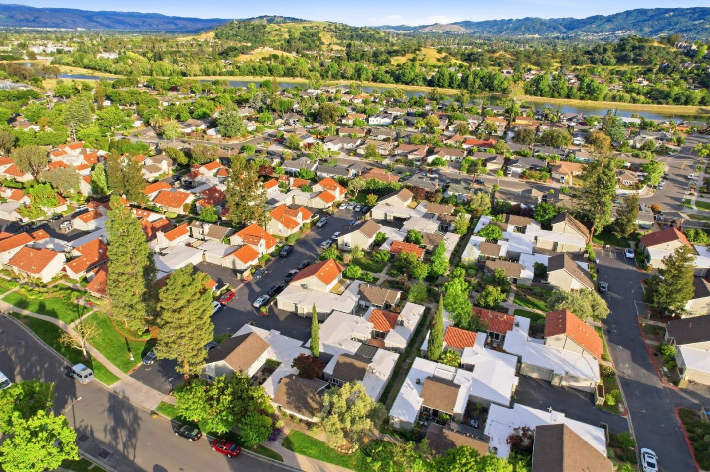 Detail Gallery Image 38 of 44 For 5655 Sunflower Ln, San Jose,  CA 95118 - 3 Beds | 2 Baths