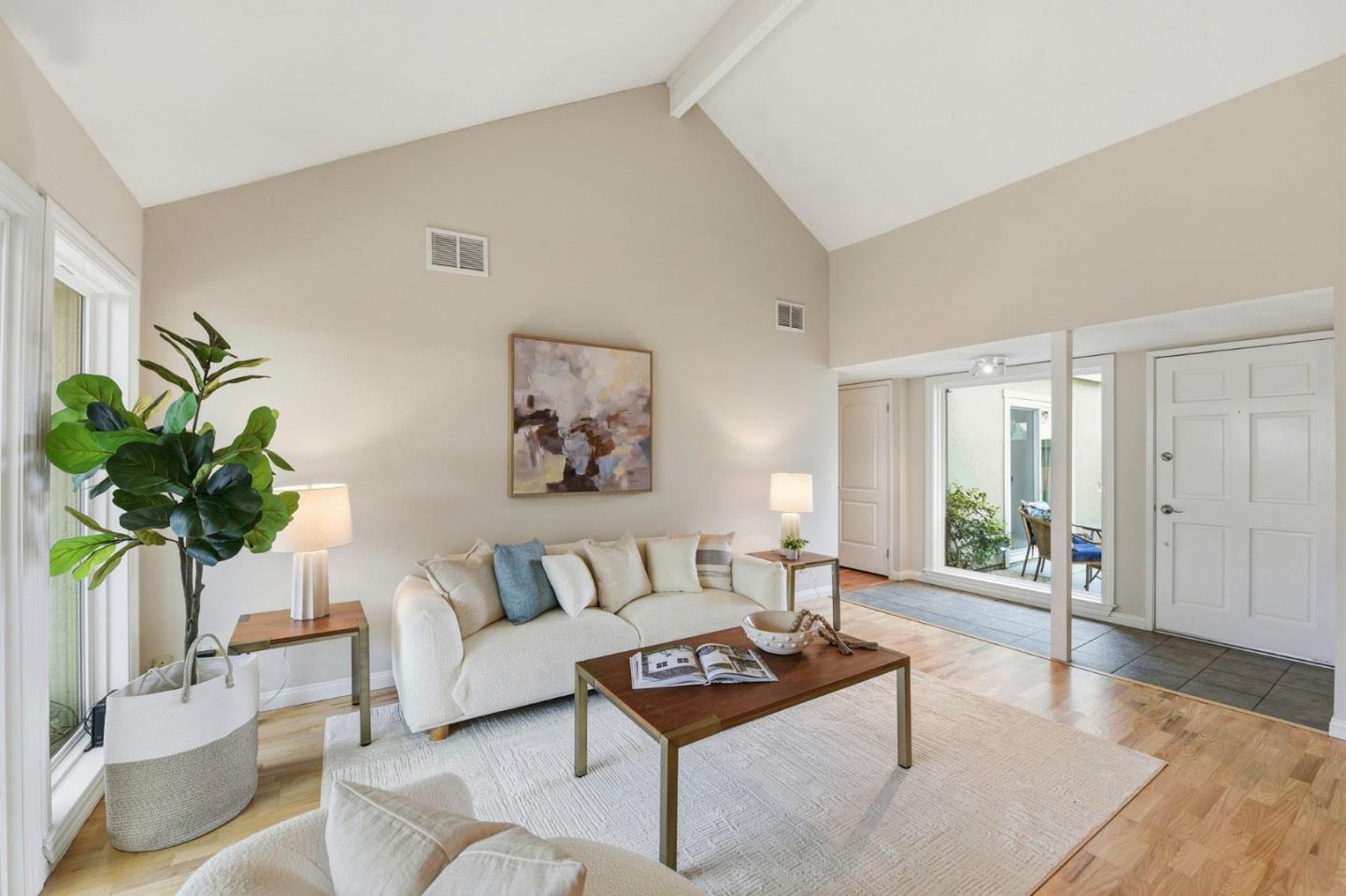 Detail Gallery Image 7 of 44 For 5655 Sunflower Ln, San Jose,  CA 95118 - 3 Beds | 2 Baths