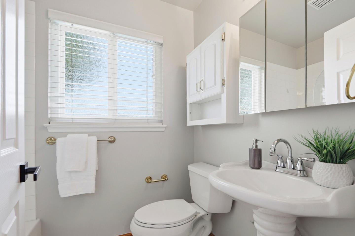Detail Gallery Image 40 of 71 For 3503 Emmett Pl, Santa Clara,  CA 95051 - 3 Beds | 2 Baths