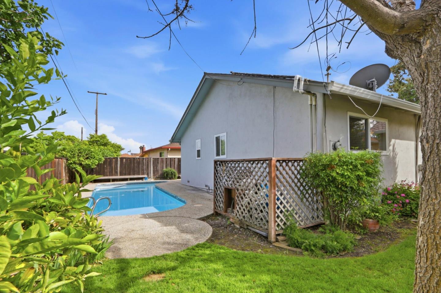 Detail Gallery Image 55 of 71 For 3503 Emmett Pl, Santa Clara,  CA 95051 - 3 Beds | 2 Baths