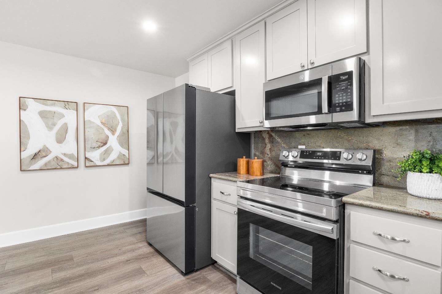 Detail Gallery Image 9 of 51 For 2769 Valencia Rd, Aptos,  CA 95003 - 5 Beds | 2 Baths