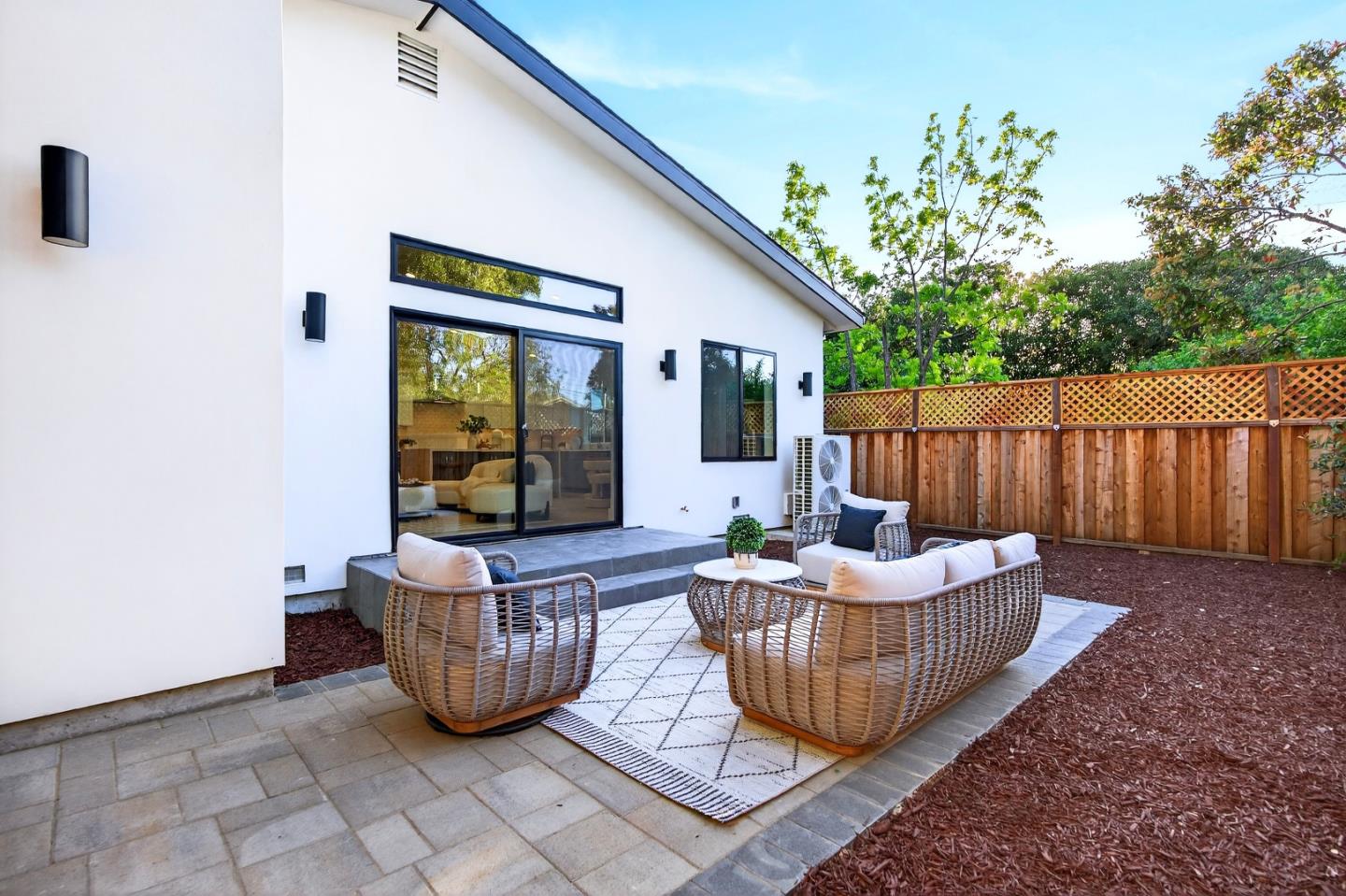 Detail Gallery Image 31 of 34 For 873 Cedar Ave, Sunnyvale,  CA 94086 - 4 Beds | 3 Baths