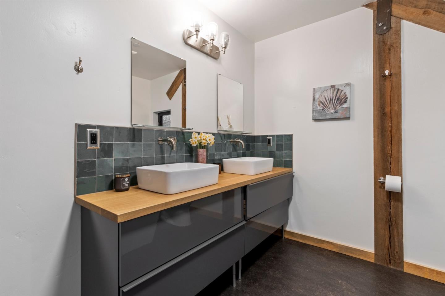 Detail Gallery Image 28 of 60 For 13925 Sheila Ave, Morgan Hill,  CA 95037 - 4 Beds | 2/1 Baths