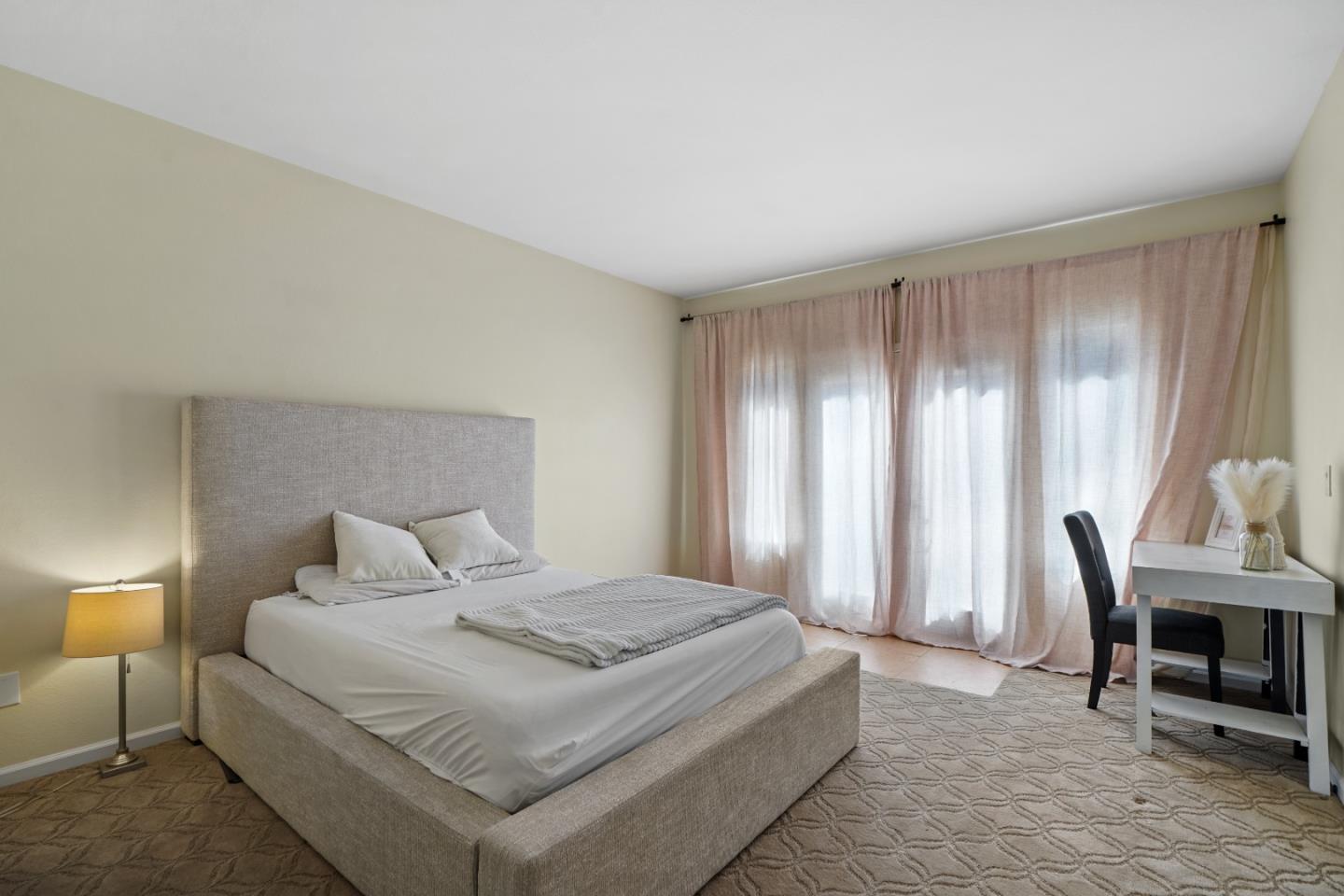 Detail Gallery Image 11 of 23 For 3741 Brook Valley Cir, Stockton,  CA 95219 - 3 Beds | 2 Baths