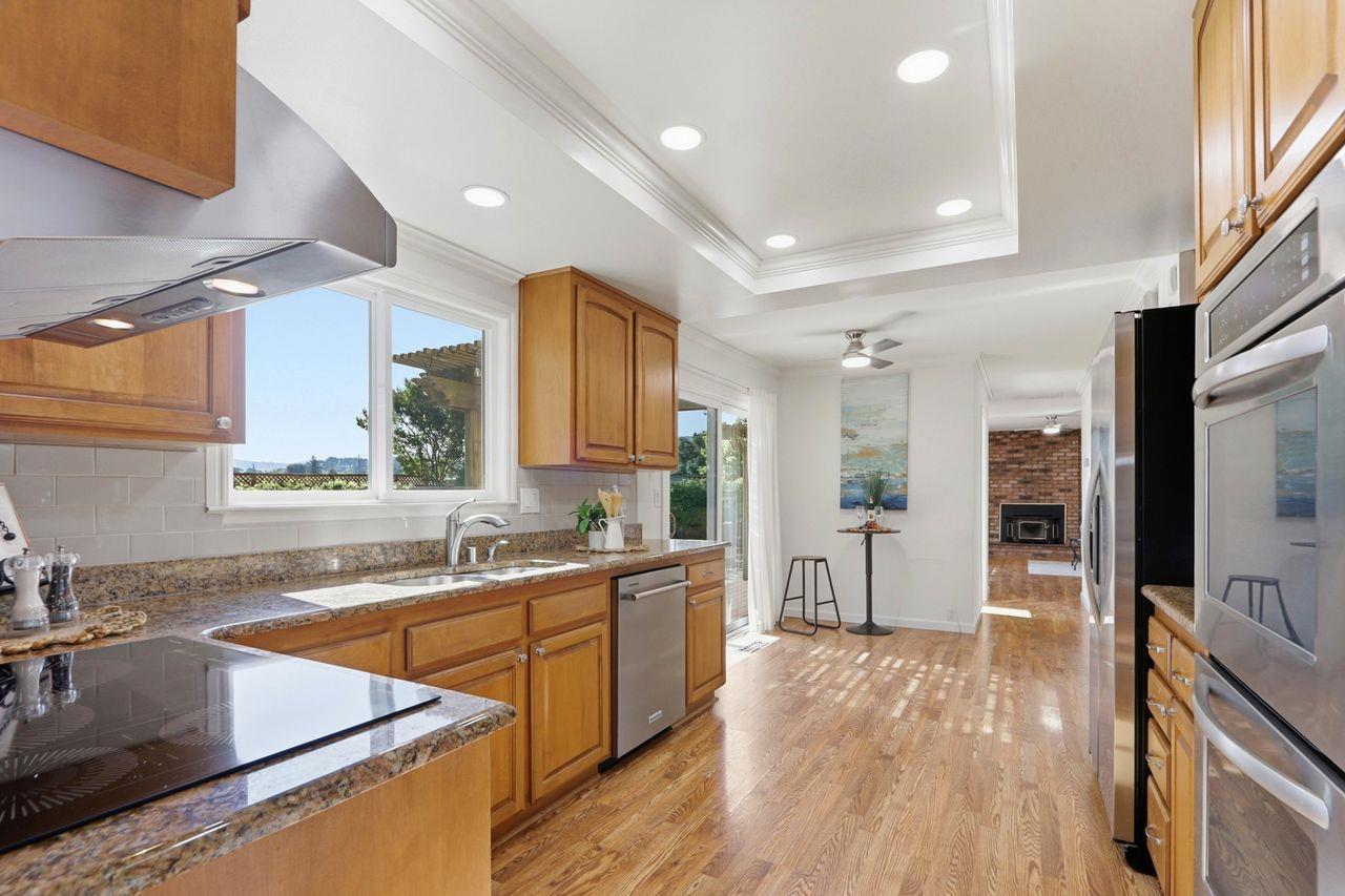 Detail Gallery Image 14 of 52 For 1006 Shadow Brook Dr, San Jose,  CA 95120 - 5 Beds | 3 Baths