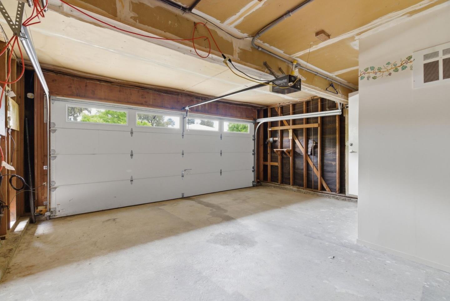 Detail Gallery Image 32 of 35 For 1733 Cheney Dr, San Jose,  CA 95128 - 4 Beds | 2/1 Baths