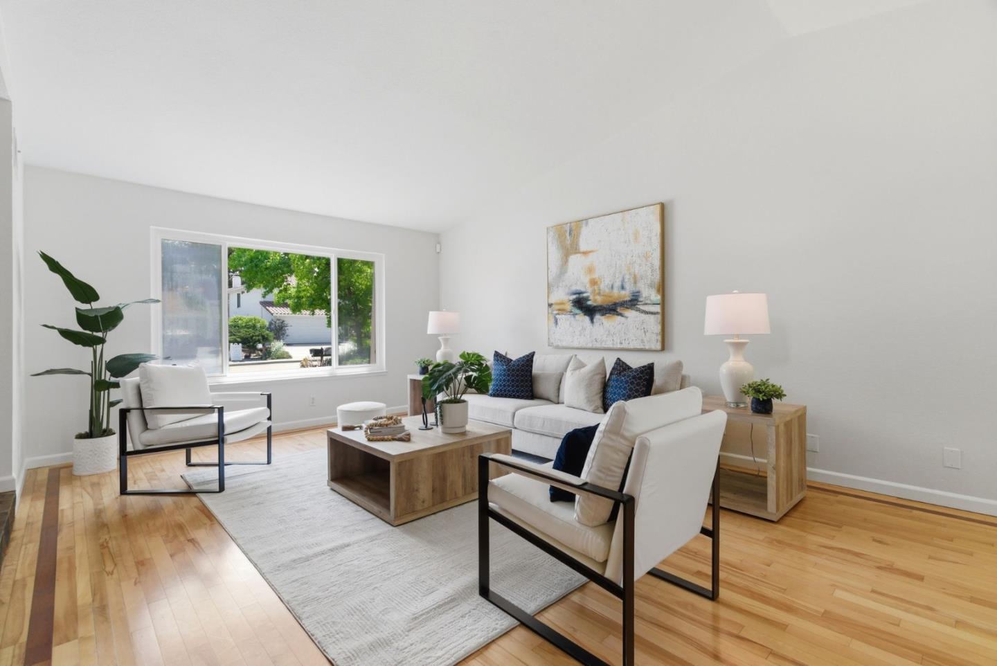 Detail Gallery Image 4 of 35 For 1733 Cheney Dr, San Jose,  CA 95128 - 4 Beds | 2/1 Baths