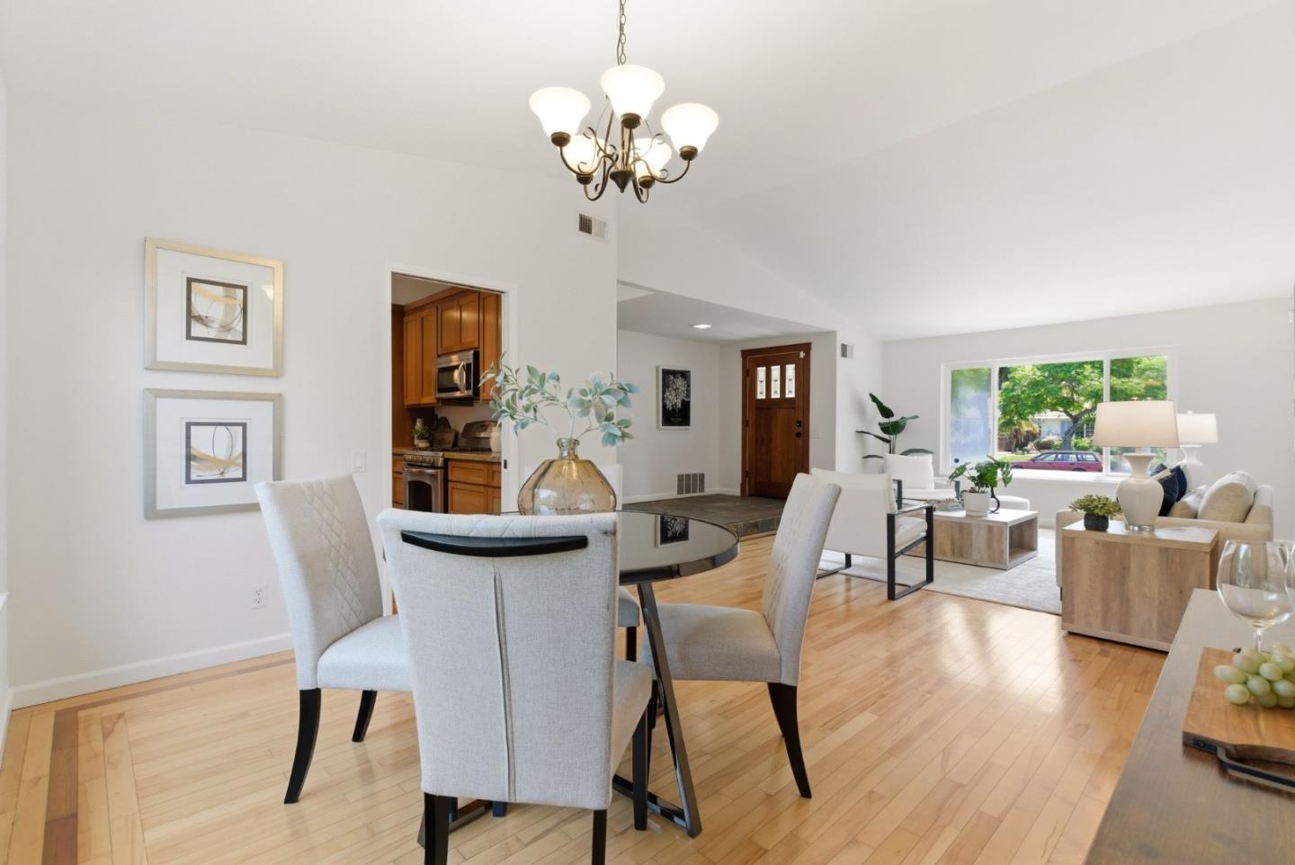 Detail Gallery Image 7 of 35 For 1733 Cheney Dr, San Jose,  CA 95128 - 4 Beds | 2/1 Baths