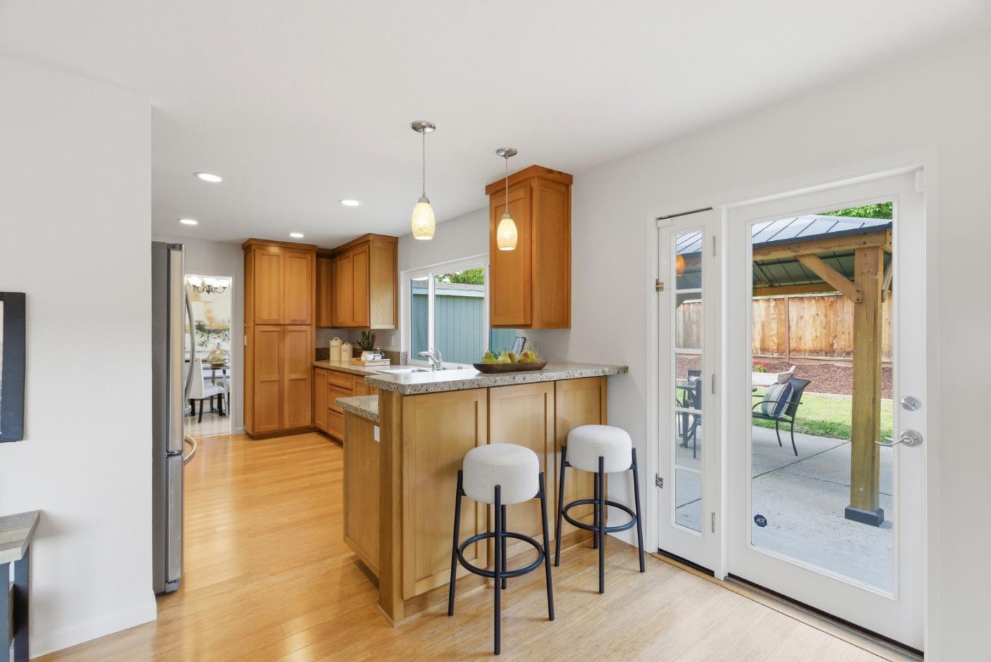 Detail Gallery Image 9 of 35 For 1733 Cheney Dr, San Jose,  CA 95128 - 4 Beds | 2/1 Baths