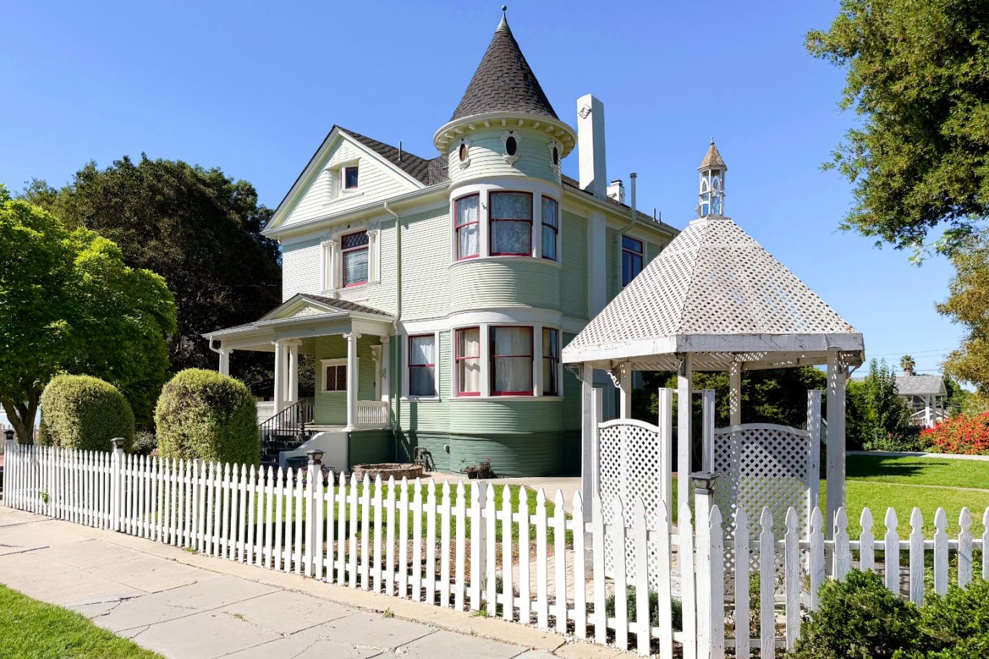 Front Image Thumbnail for ML82041872