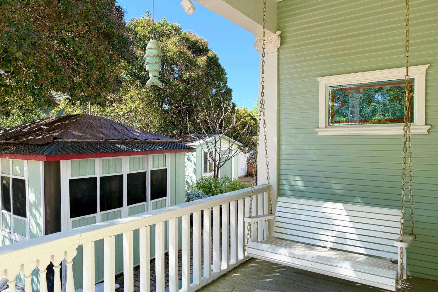 Detail Gallery Image 10 of 88 For 712 West St, Hollister,  CA 95023 - 5 Beds | 5/1 Baths