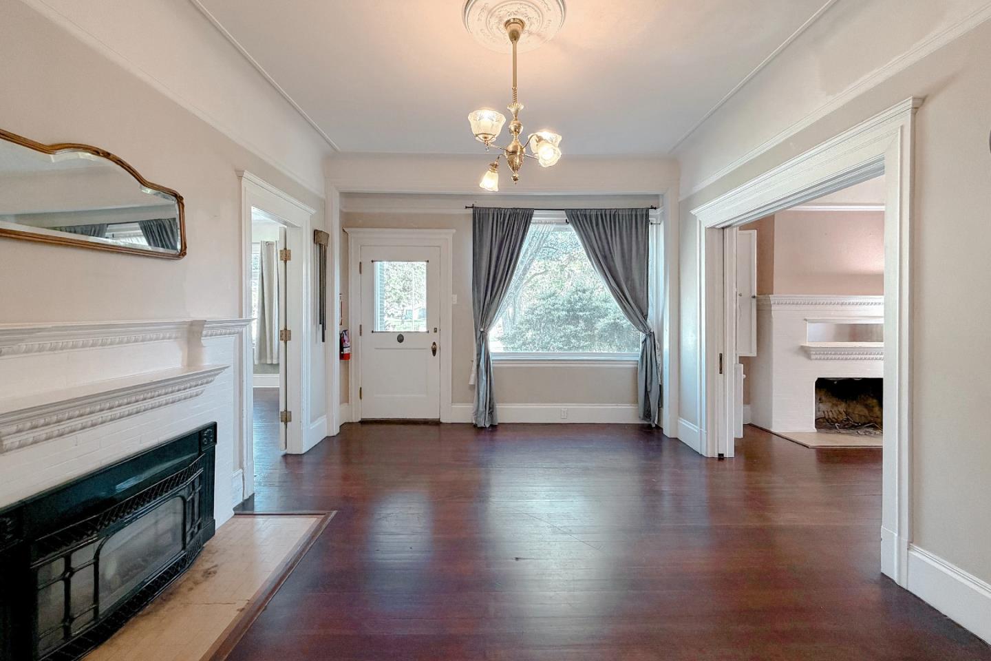 Detail Gallery Image 23 of 88 For 712 West St, Hollister,  CA 95023 - 5 Beds | 5/1 Baths