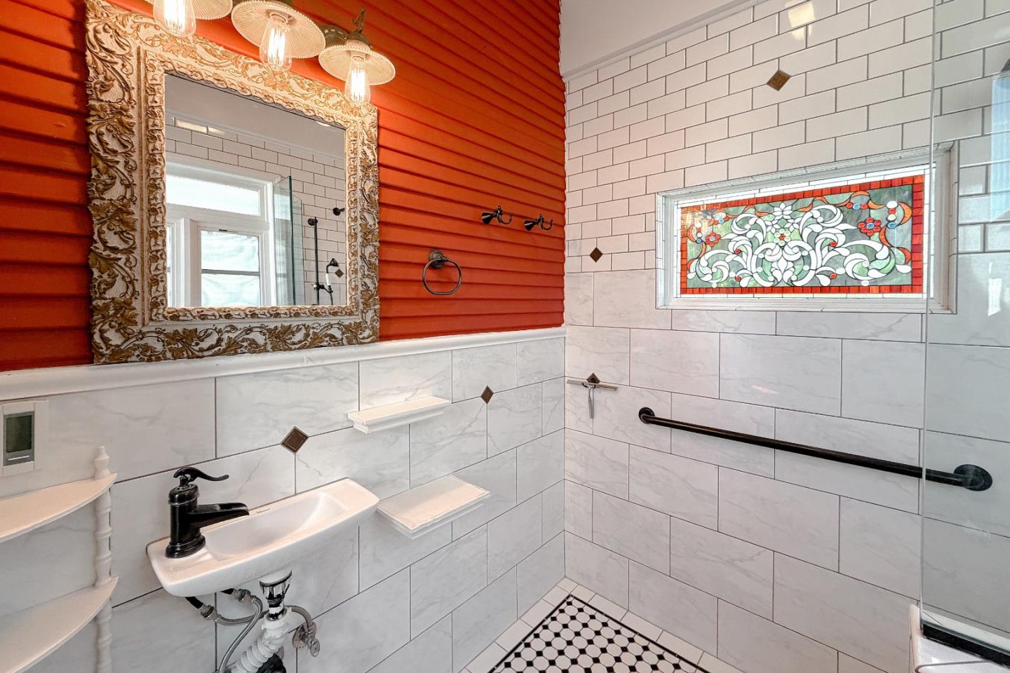 Detail Gallery Image 31 of 88 For 712 West St, Hollister,  CA 95023 - 5 Beds | 5/1 Baths