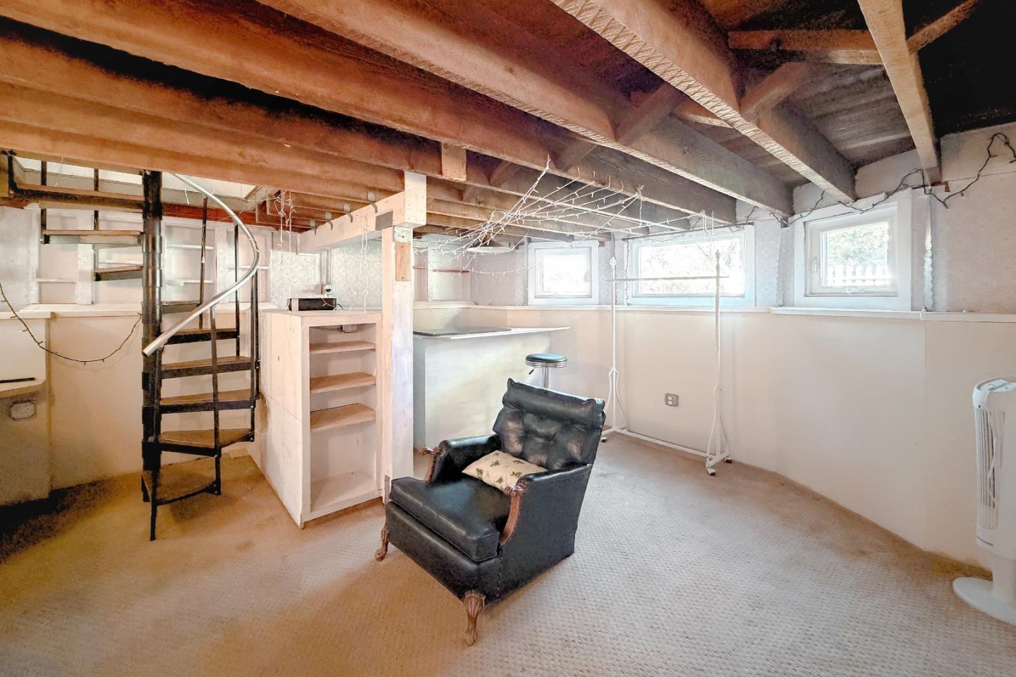 Detail Gallery Image 37 of 88 For 712 West St, Hollister,  CA 95023 - 5 Beds | 5/1 Baths