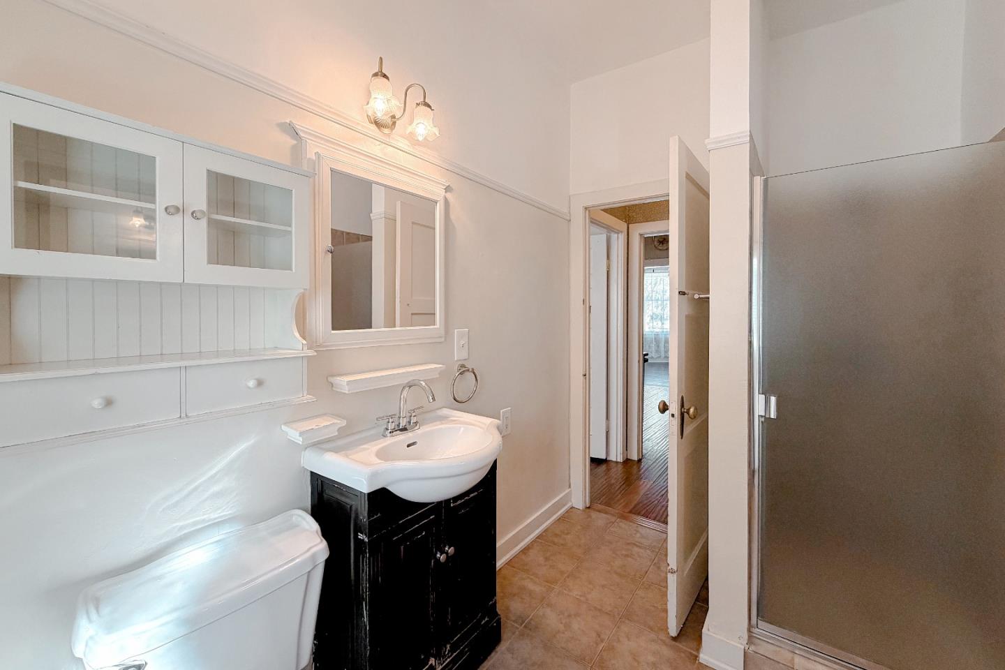 Detail Gallery Image 49 of 88 For 712 West St, Hollister,  CA 95023 - 5 Beds | 5/1 Baths