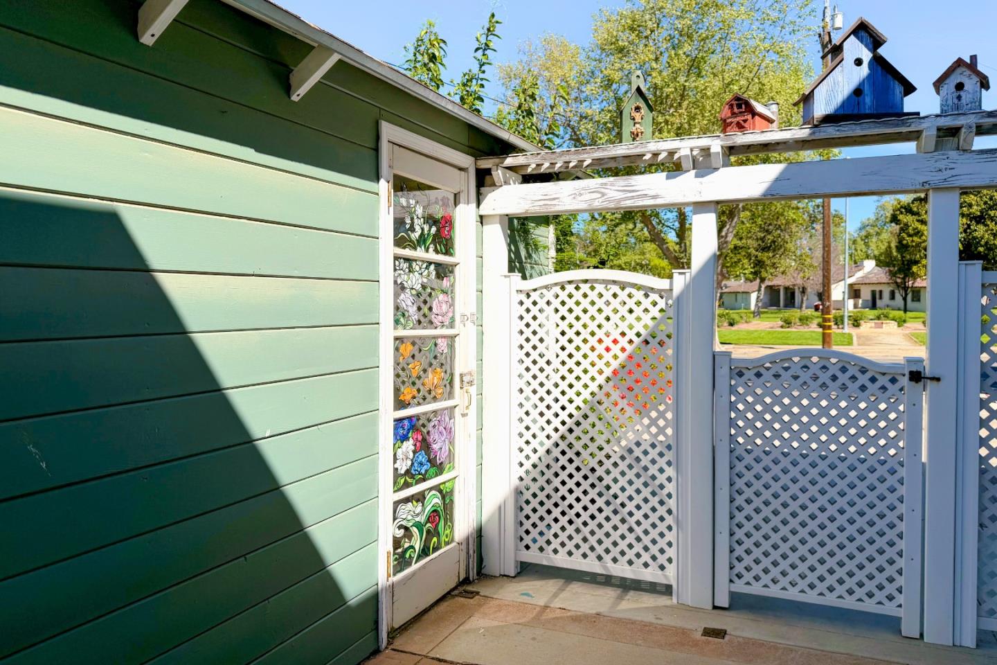 Detail Gallery Image 71 of 88 For 712 West St, Hollister,  CA 95023 - 5 Beds | 5/1 Baths