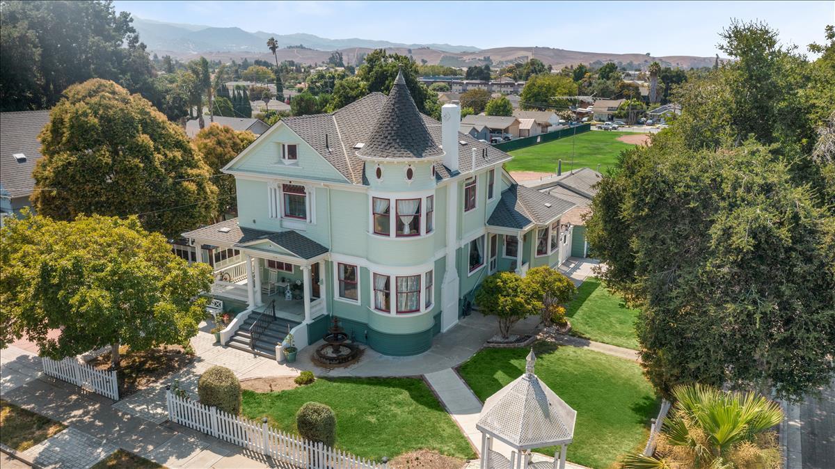 Detail Gallery Image 87 of 88 For 712 West St, Hollister,  CA 95023 - 5 Beds | 5/1 Baths