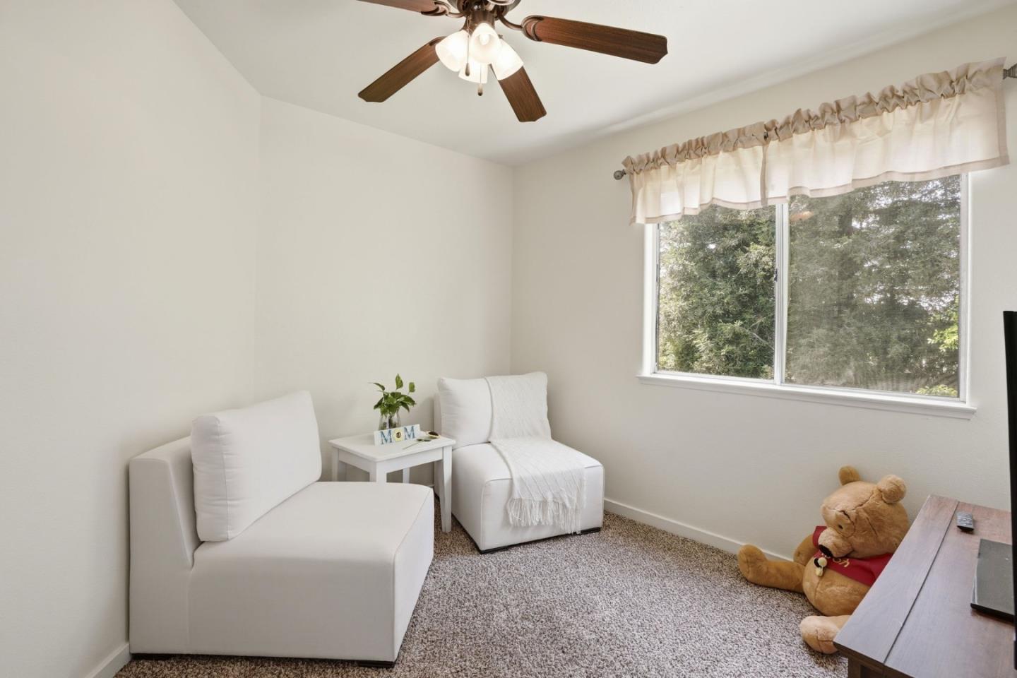 Detail Gallery Image 32 of 46 For 3227 Dewey, Fresno,  CA 93722 - 3 Beds | 2 Baths