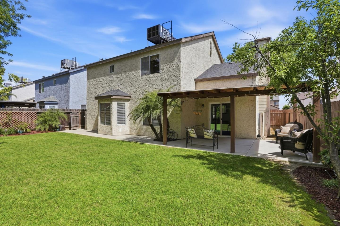 Detail Gallery Image 42 of 46 For 3227 Dewey, Fresno,  CA 93722 - 3 Beds | 2 Baths