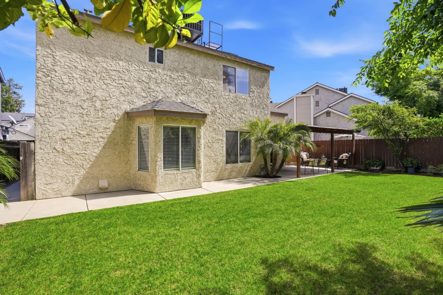 Detail Gallery Image 43 of 46 For 3227 Dewey, Fresno,  CA 93722 - 3 Beds | 2 Baths