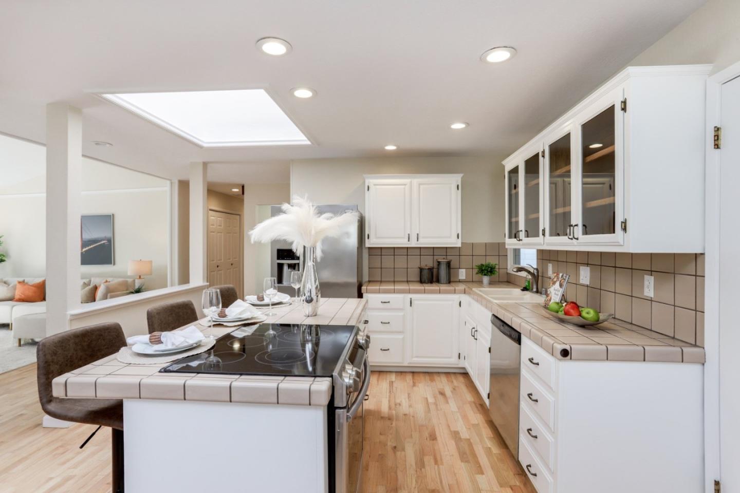 Detail Gallery Image 10 of 52 For 5810 Zileman Dr, San Jose,  CA 95123 - 4 Beds | 2 Baths