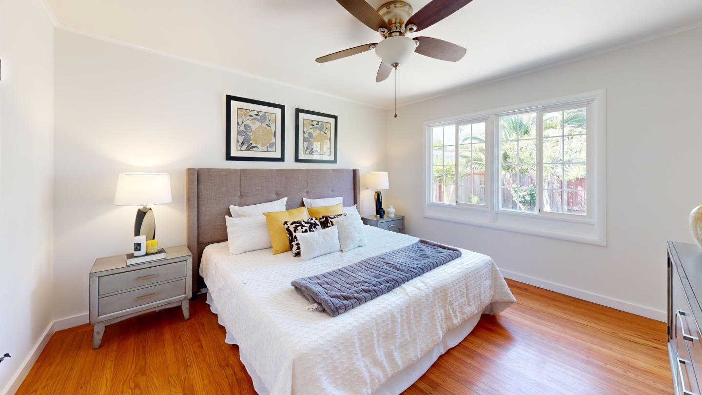 Detail Gallery Image 11 of 26 For 215 Wisteria Dr, East Palo Alto,  CA 94303 - 3 Beds | 1 Baths