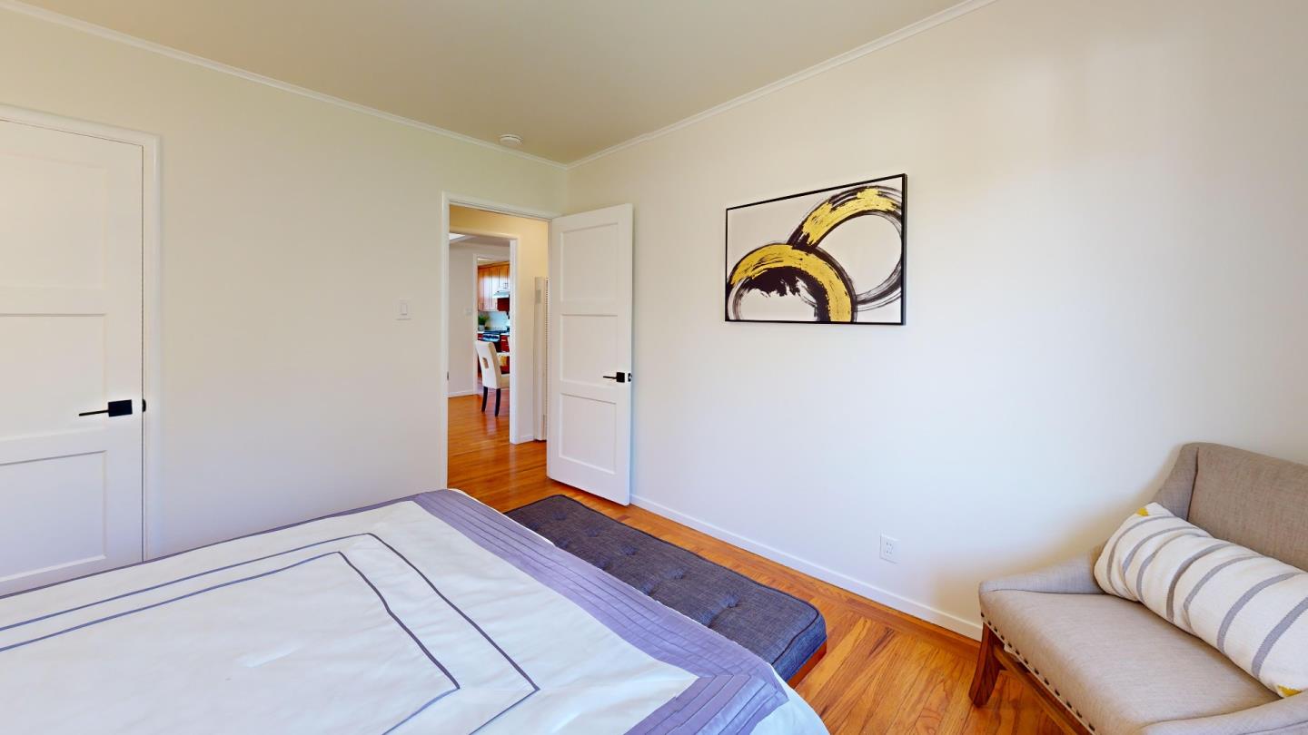 Detail Gallery Image 12 of 26 For 215 Wisteria Dr, East Palo Alto,  CA 94303 - 3 Beds | 1 Baths