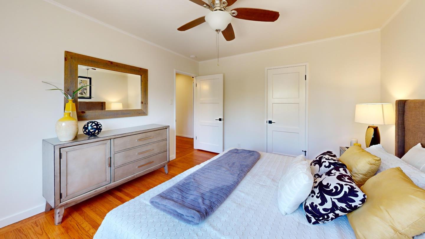 Detail Gallery Image 16 of 26 For 215 Wisteria Dr, East Palo Alto,  CA 94303 - 3 Beds | 1 Baths