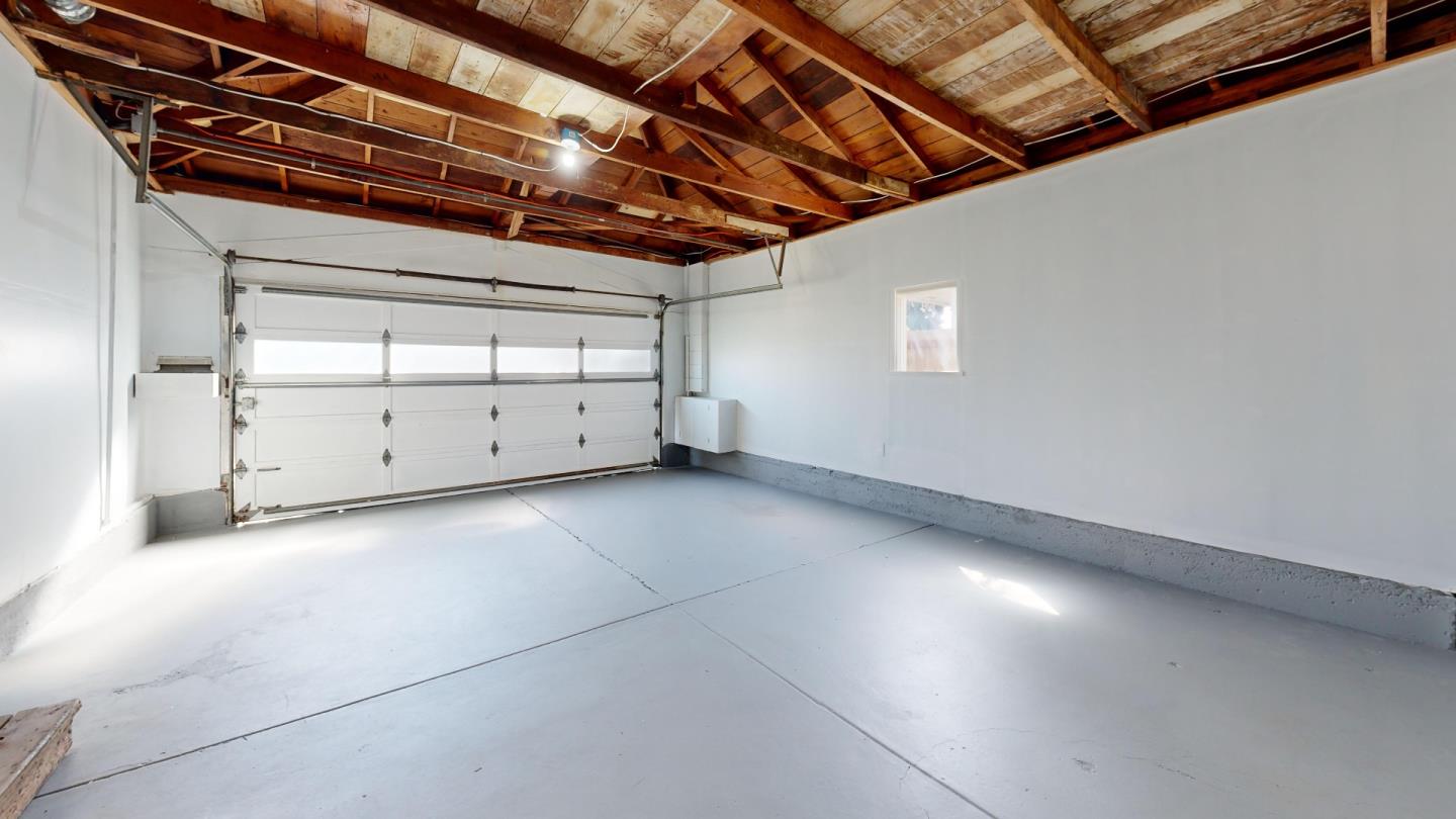 Detail Gallery Image 24 of 26 For 215 Wisteria Dr, East Palo Alto,  CA 94303 - 3 Beds | 1 Baths