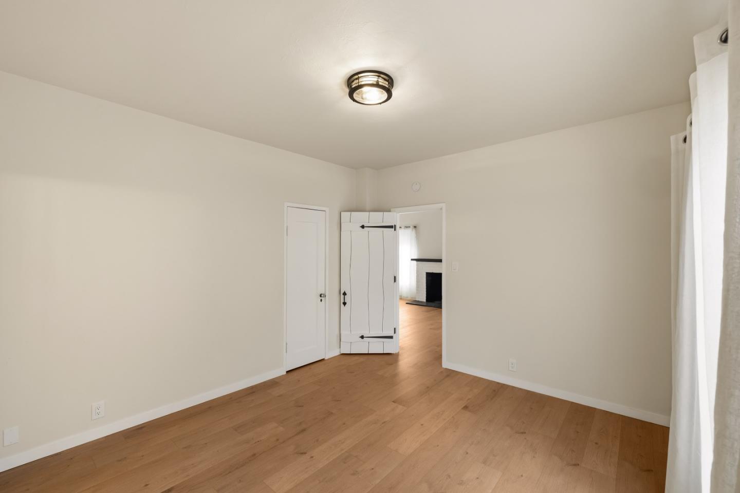 Detail Gallery Image 21 of 28 For 216 Park St, Pacific Grove,  CA 93950 - 1 Beds | 1 Baths