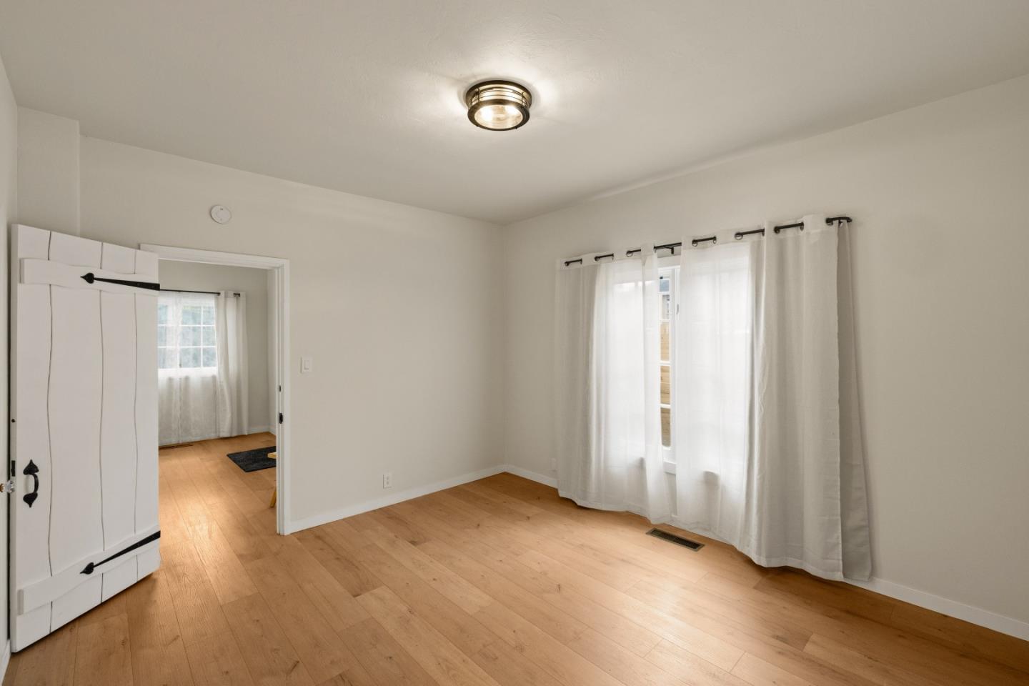 Detail Gallery Image 23 of 28 For 216 Park St, Pacific Grove,  CA 93950 - 1 Beds | 1 Baths