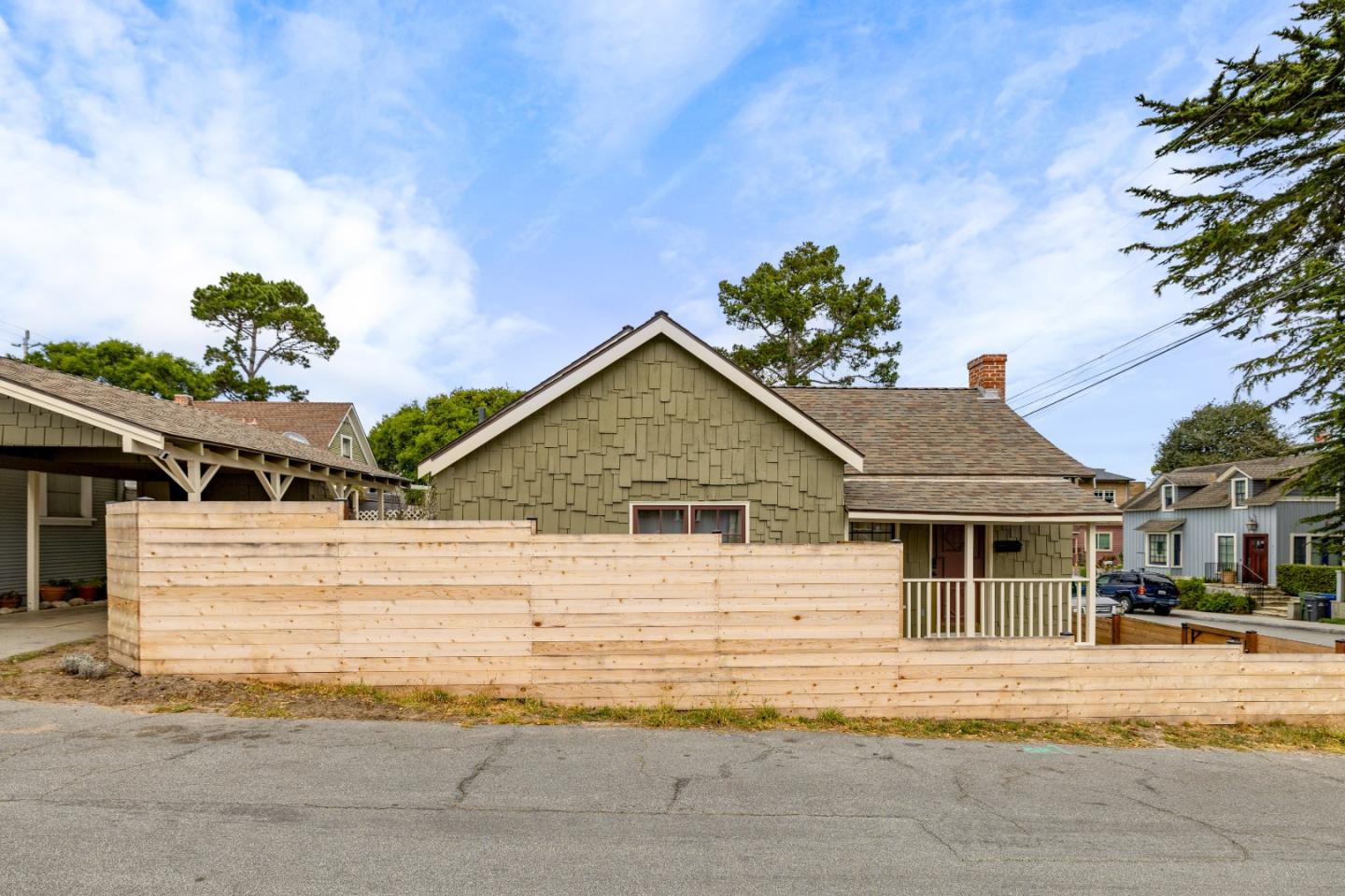 Detail Gallery Image 7 of 28 For 216 Park St, Pacific Grove,  CA 93950 - 1 Beds | 1 Baths
