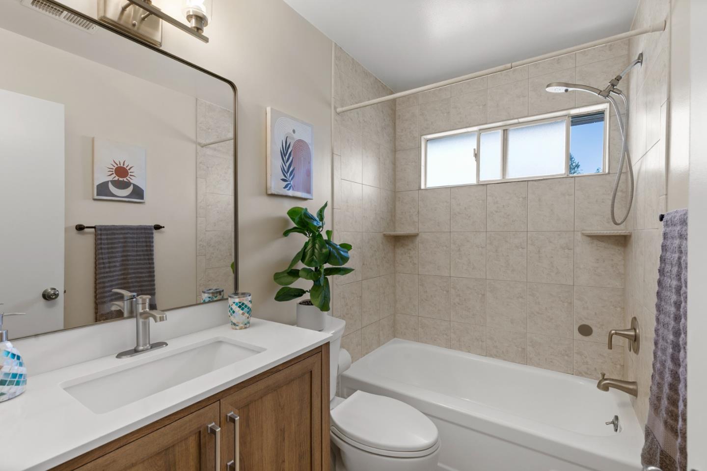 Photo #17: ML82041884 Listing: Photo #17