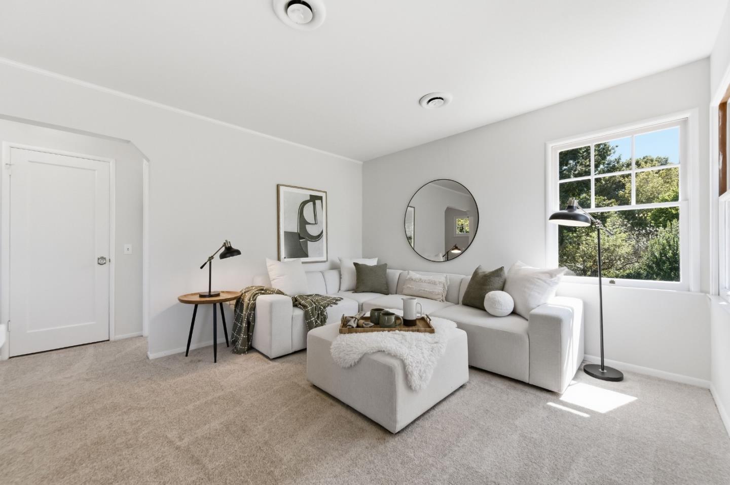 Detail Gallery Image 19 of 46 For 415 Oak Ct, Menlo Park,  CA 94025 - 5 Beds | 3 Baths