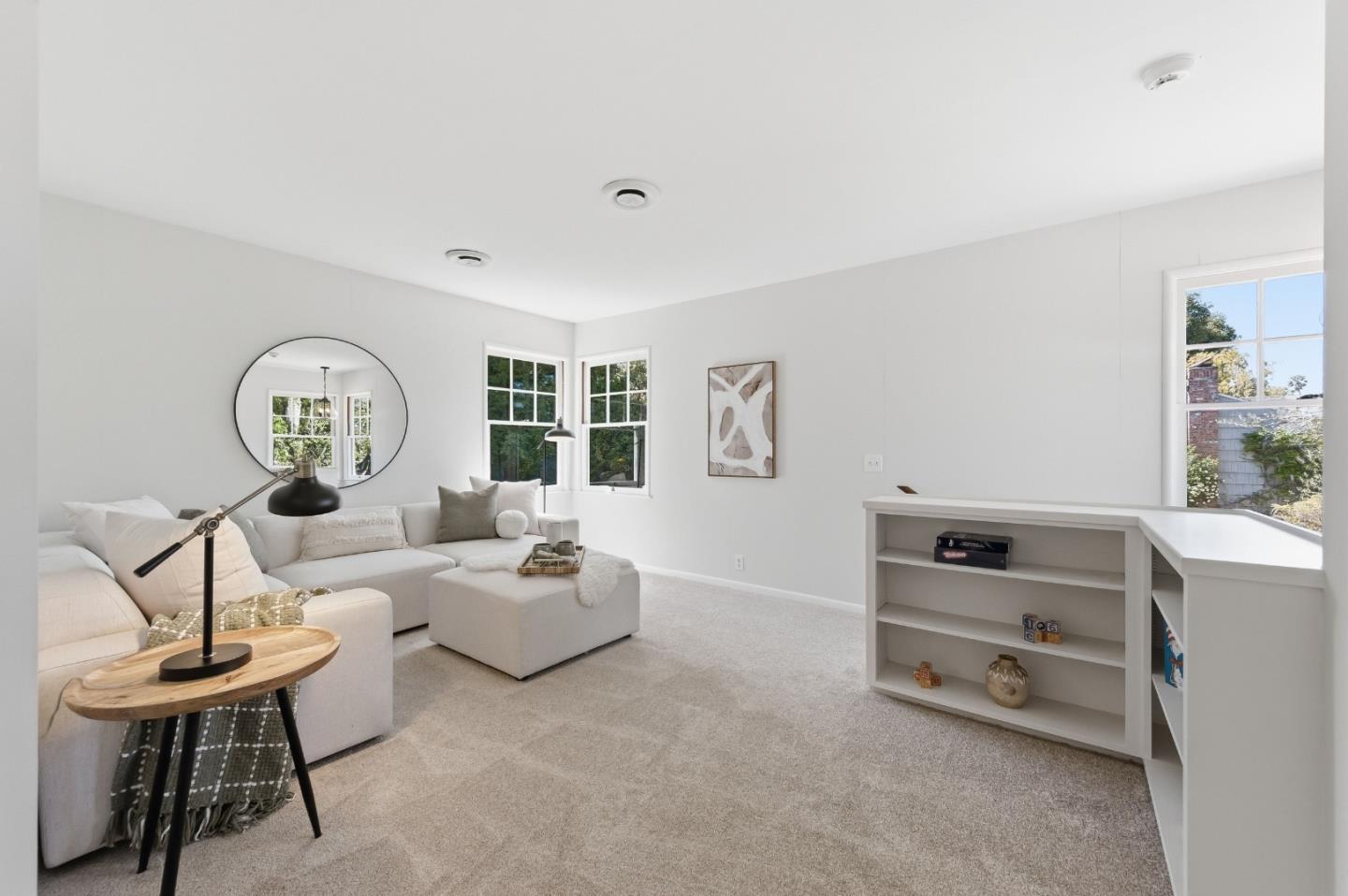 Detail Gallery Image 21 of 46 For 415 Oak Ct, Menlo Park,  CA 94025 - 5 Beds | 3 Baths