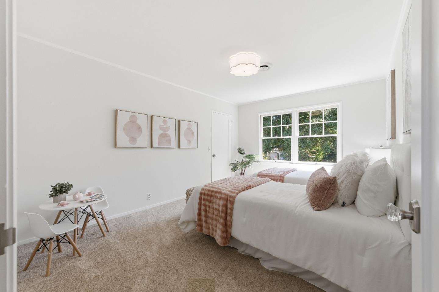 Detail Gallery Image 23 of 46 For 415 Oak Ct, Menlo Park,  CA 94025 - 5 Beds | 3 Baths