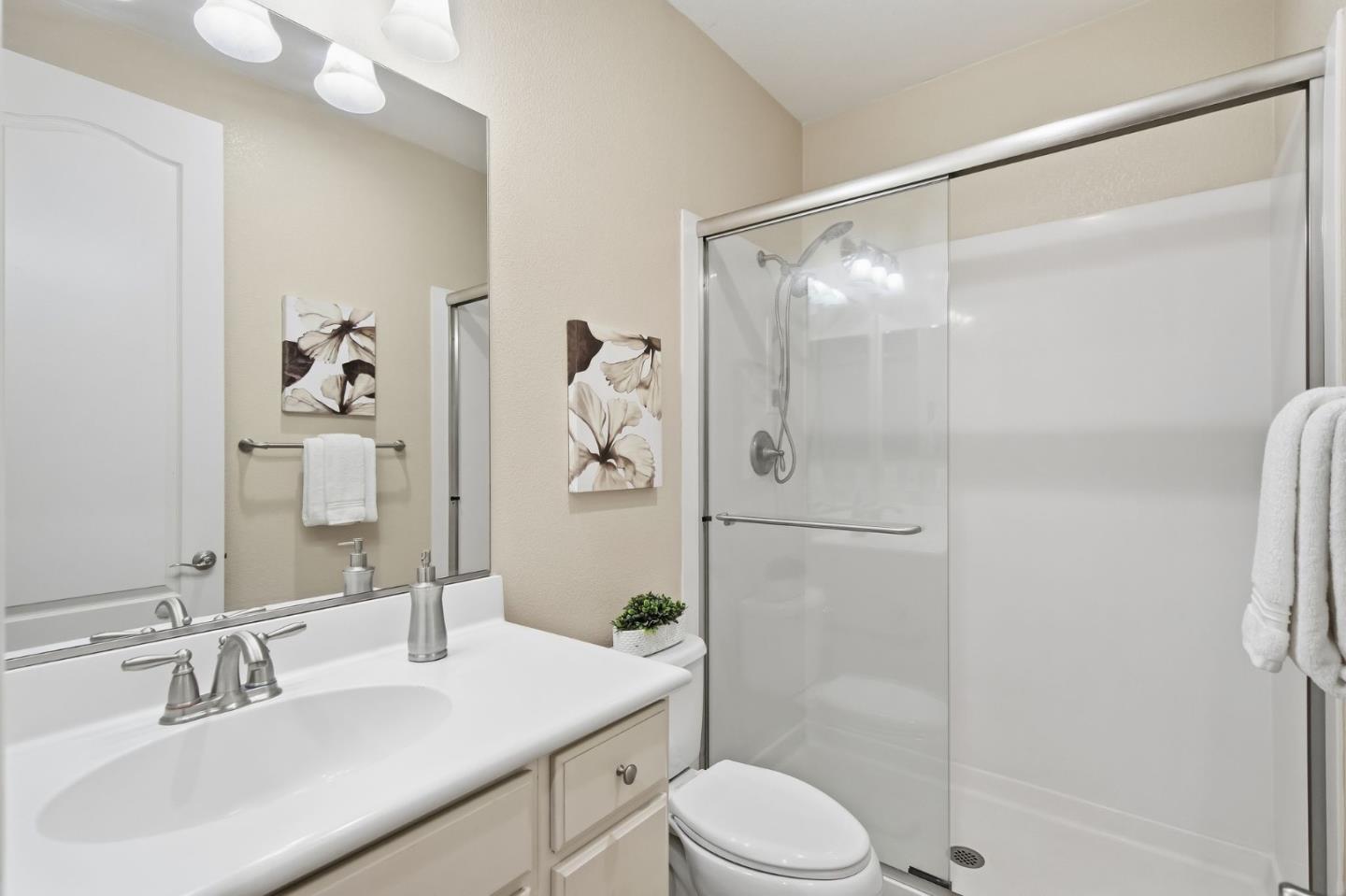 Detail Gallery Image 13 of 27 For 478 Rialto Pl, San Jose,  CA 95128 - 3 Beds | 3 Baths