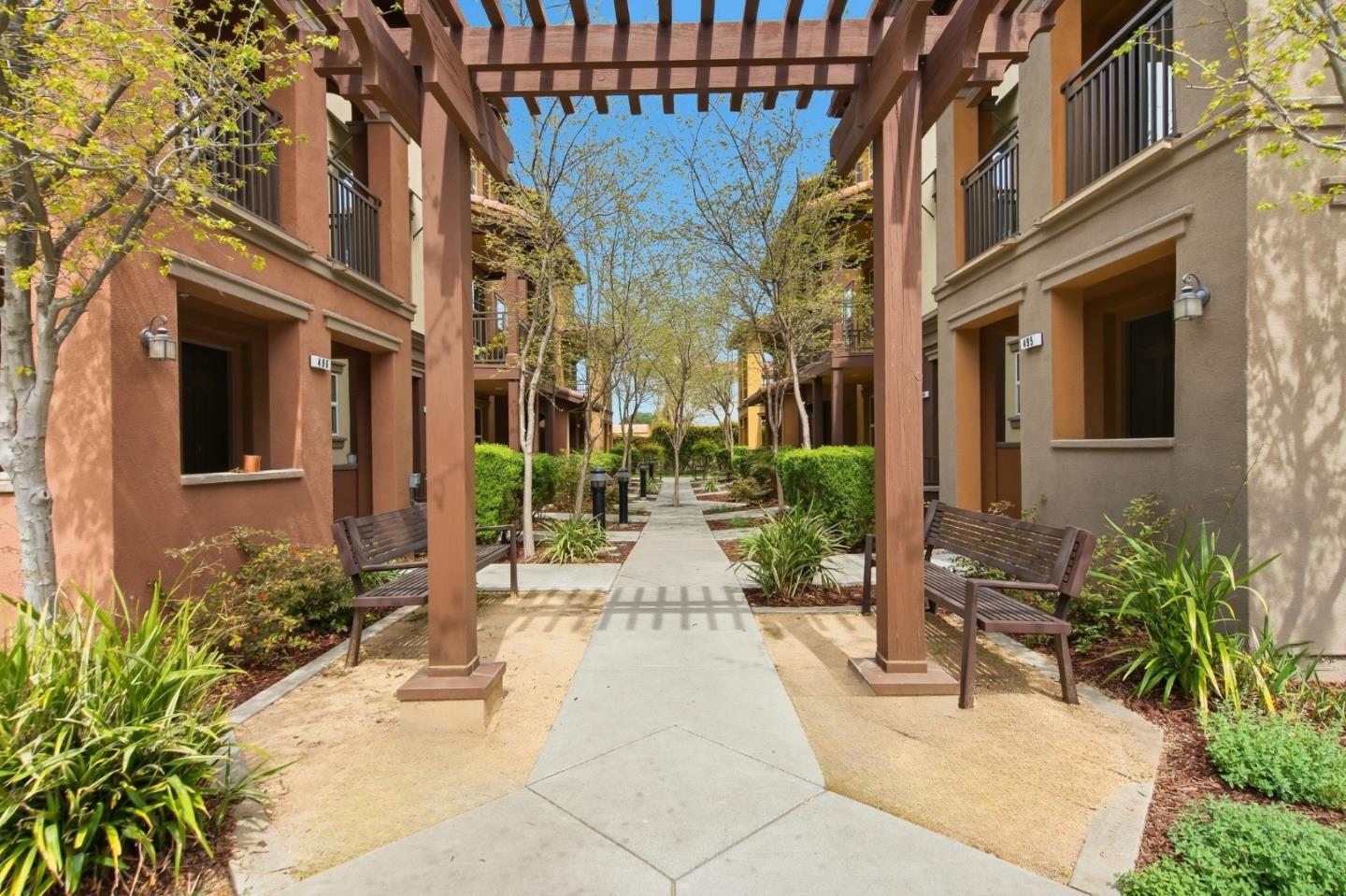 Detail Gallery Image 23 of 27 For 478 Rialto Pl, San Jose,  CA 95128 - 3 Beds | 3 Baths