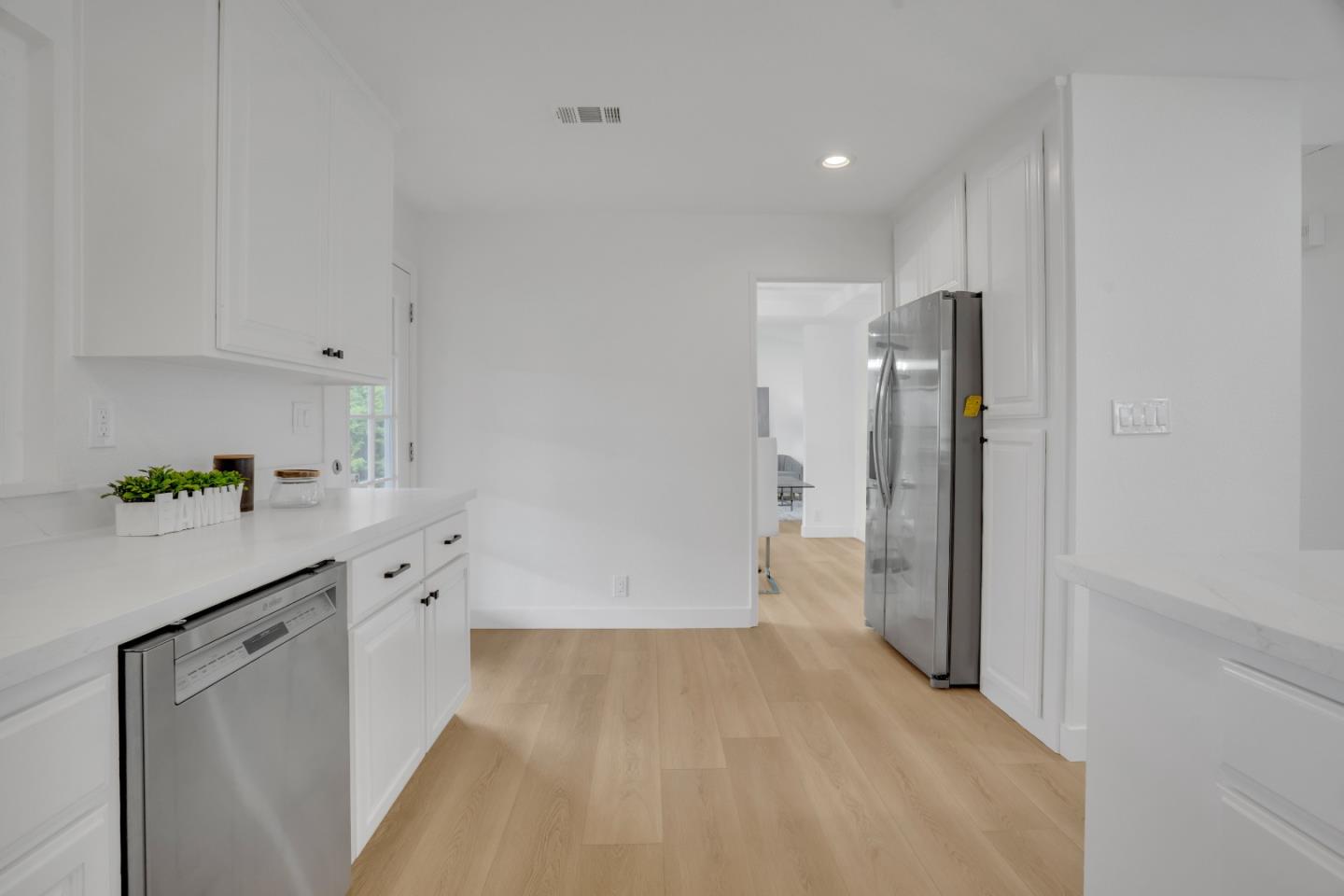 Detail Gallery Image 15 of 38 For 7516 Stagecoach Rd, Dublin,  CA 94568 - 3 Beds | 2/1 Baths