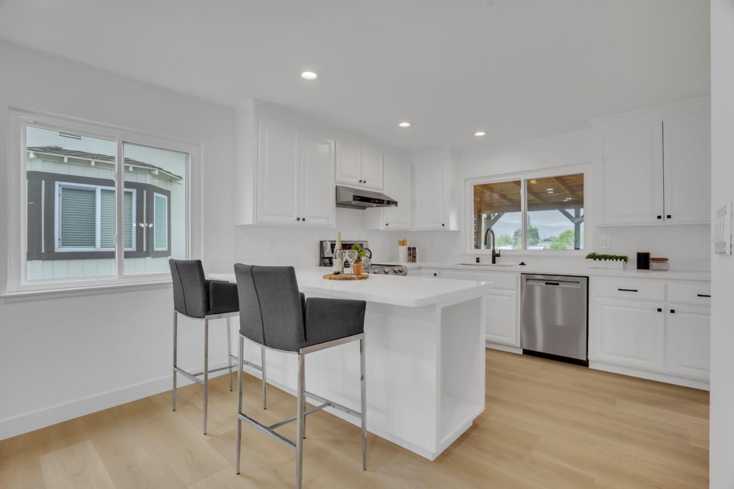 Detail Gallery Image 16 of 38 For 7516 Stagecoach Rd, Dublin,  CA 94568 - 3 Beds | 2/1 Baths