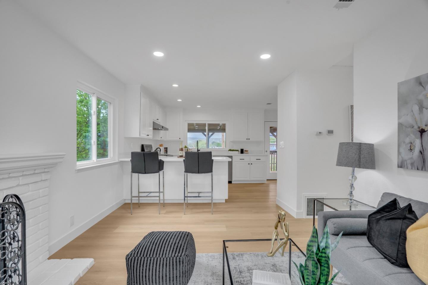 Detail Gallery Image 17 of 38 For 7516 Stagecoach Rd, Dublin,  CA 94568 - 3 Beds | 2/1 Baths