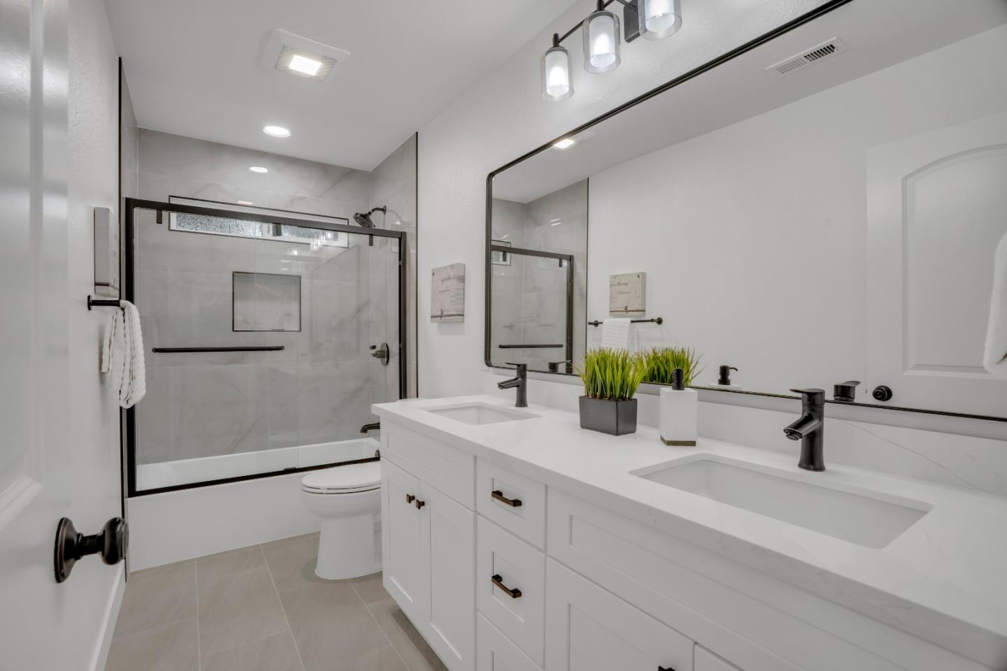 Detail Gallery Image 27 of 38 For 7516 Stagecoach Rd, Dublin,  CA 94568 - 3 Beds | 2/1 Baths